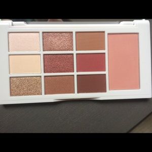 Brand new tarte warm winter wishes eye set